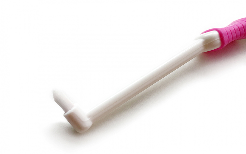 ワンタフトブラシのメリットや効果的な使い方は？ 歯ブラシと併用して口内清掃をしよう！